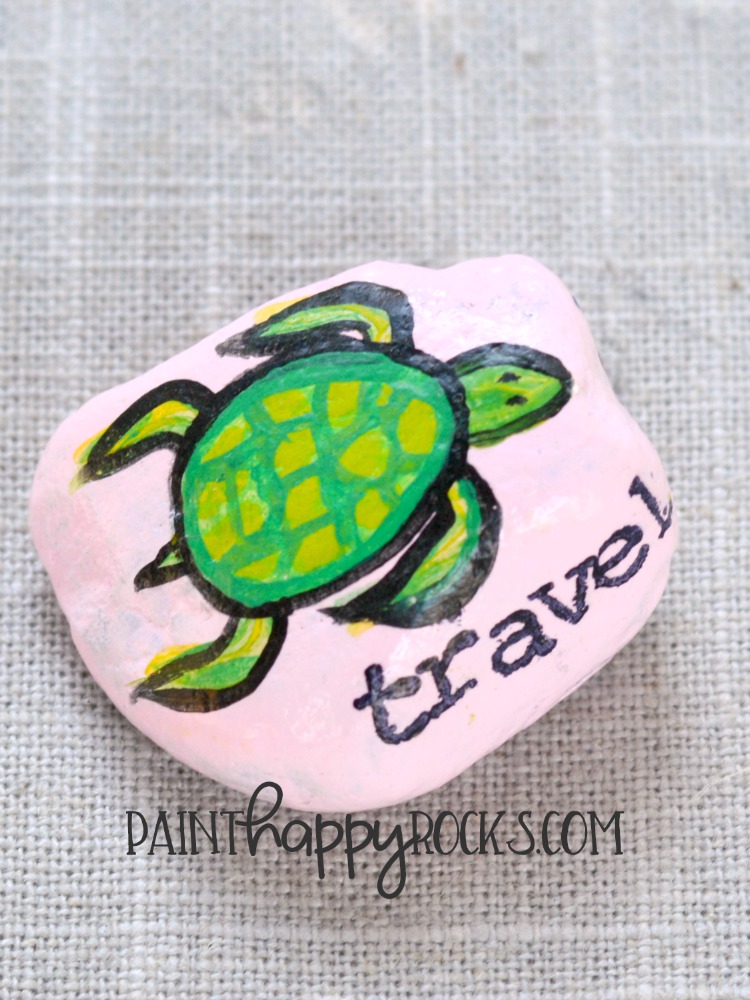 Rock Painting Ideas | Swimming Sea Turtle at painthappyrocks.com #PaintHappy