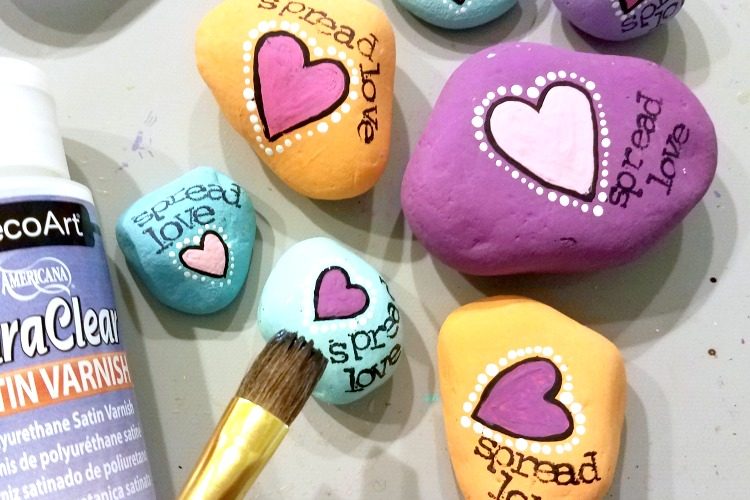 Spread Love! How to Make Painted Rocks at PaintHappyRocks.com #PaintHappy